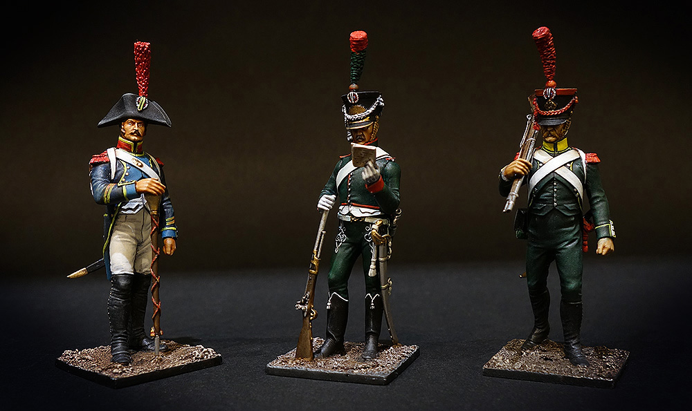 Soldat de plomb - Figurine de collection- boutique au plat d'étain - Paris - Caporal tambour 1805 - infanterie de ligne, Gendarme d'ordonnance et Carabinier du bataillon irlandais 